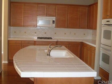 Lots of counter and cubbard space in this big kitc