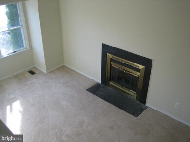 7912 Jody Knoll Rd, Windsor Mill, MD 21244 - photo 3