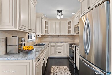 141 Spring Glen unit 141, Shelton, CT 06484 - photo 5