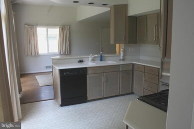 3306 Edenale, Fairfax, VA 22031 - photo 3