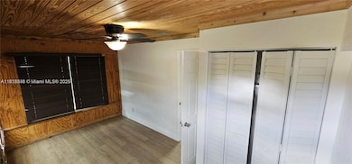 2425 Mohawk Ave, Fort Pierce, FL 34946 - photo 6