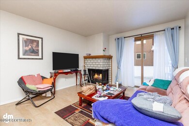 06-Living Room-DW-7261-Edit-Edit-Edit