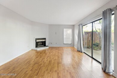 01livingrm3