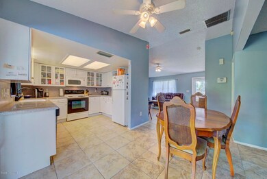 Dining Room & Kitchen
