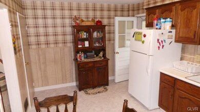 1335 Greenview Dr, Bethlehem, PA 18018 - photo 5