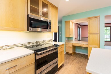 Applelane_Circle_3017_Kalamazoo_49008-12
