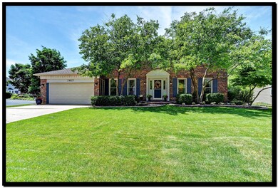 2465 Remington Dr, Naperville, IL 60565 - photo 2