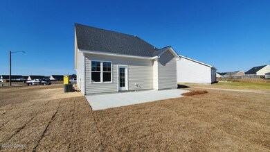 1516 Penncross Dr, Greenville, NC 27834 - photo 2