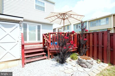 5930 Rowanberry Dr, Elkridge, MD 21075 - photo 4