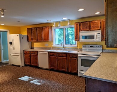 22 Hatters Hill Rd, Medfield, MA 02052 - photo 5