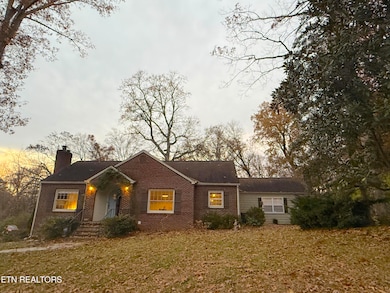 5111 E Sunset Rd, Knoxville, TN 37914 - photo 2