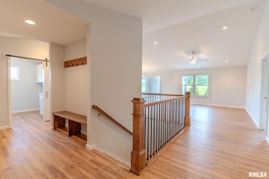 941 9th Ave N, Clinton, IA 52732 - photo 2