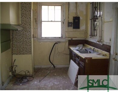 Kitchen. Upstairs unit