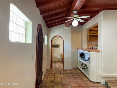 Entry / Office