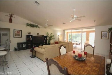 Living room/dining room combo
