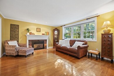 10 Chestnut St, Hanover, MA 02339 - photo 4