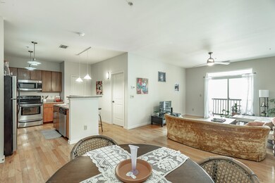 Kitchen/Living