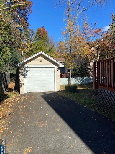 49 Carnation St, Bergenfield, NJ 07621 - photo 4