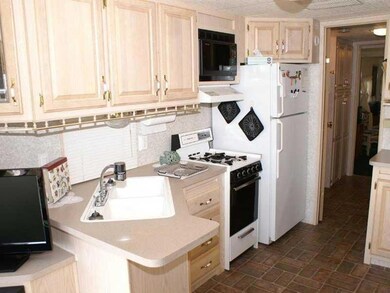 Kitchen. Full Kitchen with lLots of...