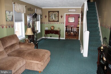 1315 E 9th St, Crum Lynne, PA 19022 - photo 4