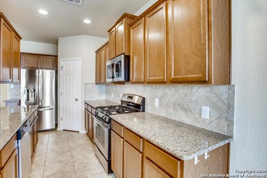 10914 Mustang Oak Dr, San Antonio, TX 78254 - photo 6