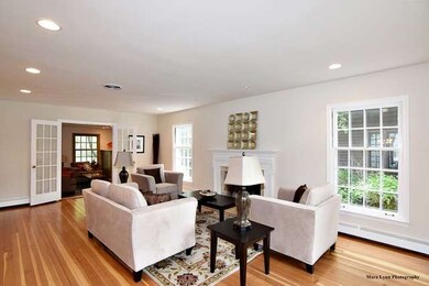 348 N Jefferson St, Batavia, IL 60510 - photo 4