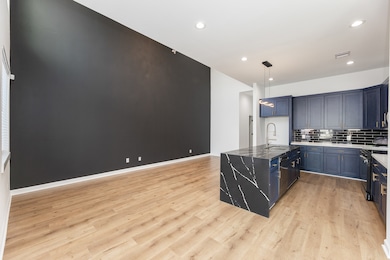 8502 Safeguard St unit A, Houston, TX 77051 - photo 5