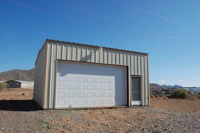 Workshop/Detached garage