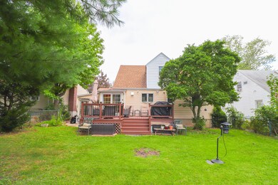 130 Malone Ave, Staten Island, NY 10306 - photo 3
