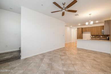 4)GREAT ROOM