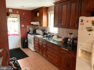 unlisted-address, Brookhaven, PA 19015 - photo 7