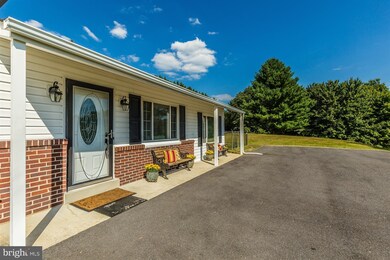 10896 Martingale Ct, Frederick, MD 21701 - photo 3
