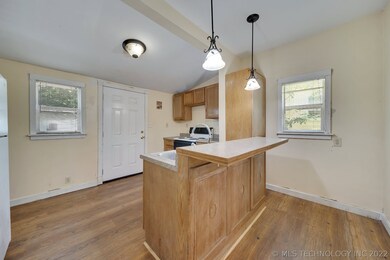 300 N C Ave, Cleveland, OK 74020 - photo 7