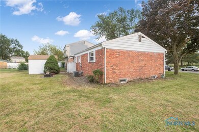 4314 Dahlia Dr, Toledo, OH 43611 - photo 6