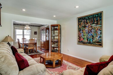 006_Living & Dining Room