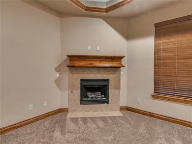 7037 Cherokee Landing, Warr Acres, OK 73132 - photo 4