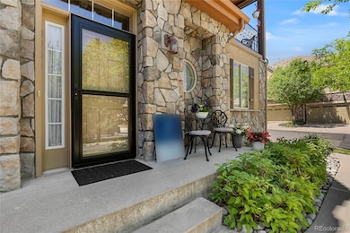 10064 Bluffmont Ct, Lone Tree, CO 80124 - photo 2