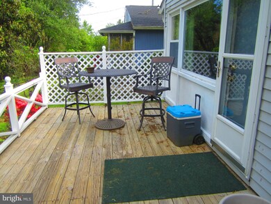 106 Greenmeadow Dr, Lutherville Timonium, MD 21093 - photo 2