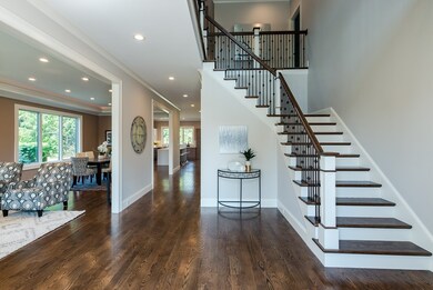 912 Dedham St, Newton Center, MA 02459 - photo 4