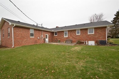 1001 Riverside Dr, Harrodsburg, KY 40330 - photo 6