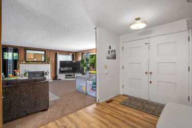 511 SE M St, Grants Pass, OR 97526 - photo 3