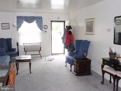 12 Buttonwood Ave, New Castle, DE 19720 - photo 2