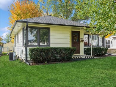 1103 N 5th Ave E, Newton, IA 50208 - photo 4