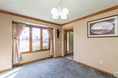 4913 Merced St, Des Moines, IA 50310 - photo 2