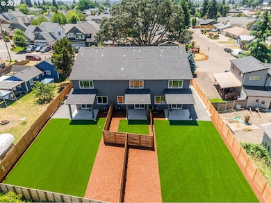 619 E Heintz St, Molalla, OR 97038 - photo 6