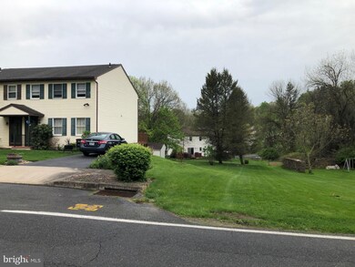 761 Fairmont Ave, Mohnton, PA 19540 - photo 3