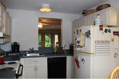 21 Apple Tree Hill Rd, Hopkinton, MA 01748 - photo 3