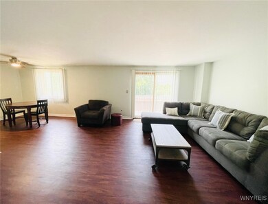 110 Charter Oaks Dr unit 3, Buffalo, NY 14228 - photo 3