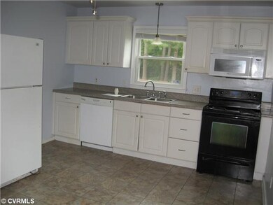 5719 Huntingcreek Dr, North Chesterfield, VA 23237 - photo 3