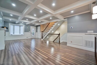 (6) Dining Room Living Room
